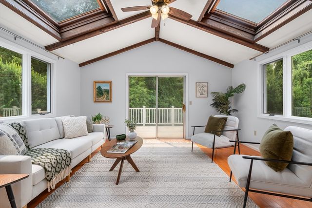 108 Greenwood Rd, Andover, MA 01810