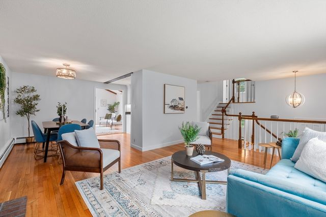 108 Greenwood Rd, Andover, MA 01810