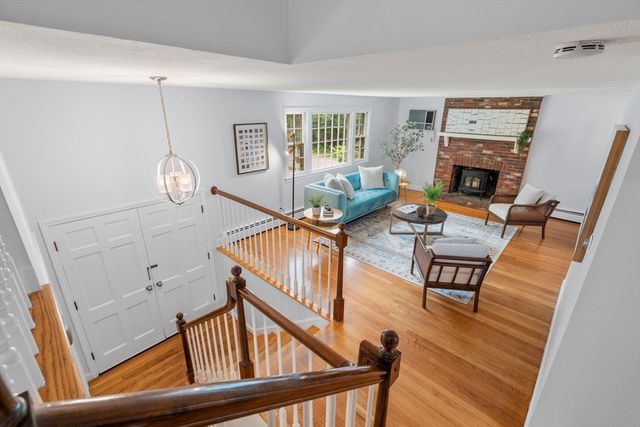 108 Greenwood Rd, Andover, MA 01810