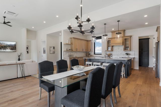 10 Rainbow Valley Road, Placitas, NM 87043