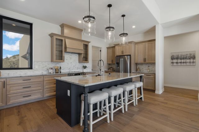 10 Rainbow Valley Road, Placitas, NM 87043