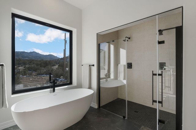 10 Rainbow Valley Road, Placitas, NM 87043