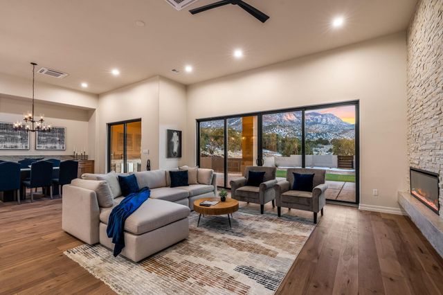 10 Rainbow Valley Road, Placitas, NM 87043