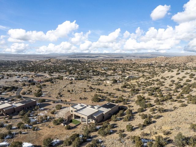 10 Rainbow Valley Road, Placitas, NM 87043