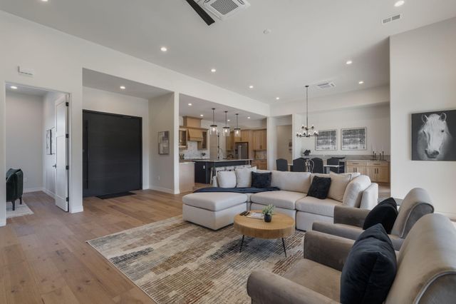 10 Rainbow Valley Road, Placitas, NM 87043