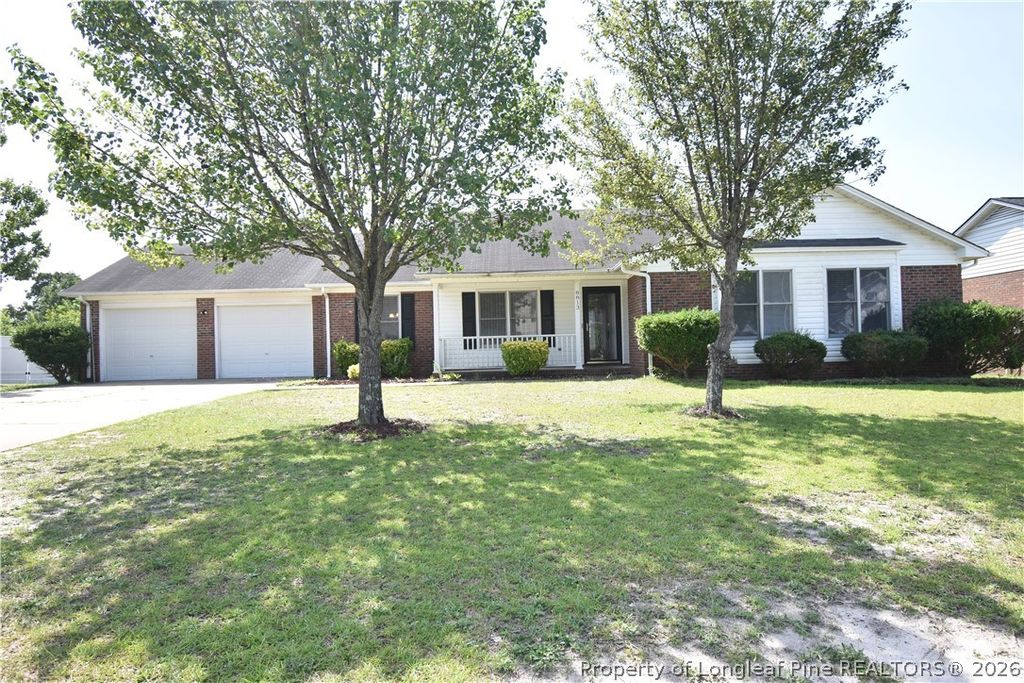 8813 Tin Lizza Drive, Fayetteville, NC 28314 — exterior