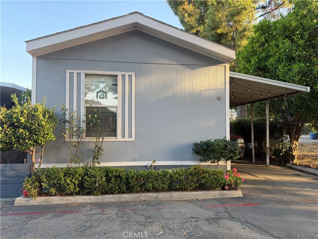 1461 41 W Mission Boulevard, Pomona, CA 91766