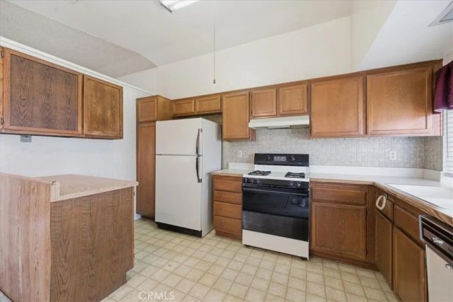 779 Atchison, Colton, CA 92324