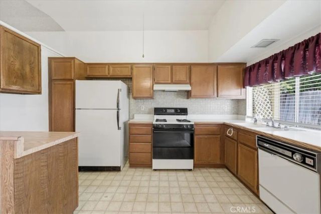 779 Atchison, Colton, CA 92324