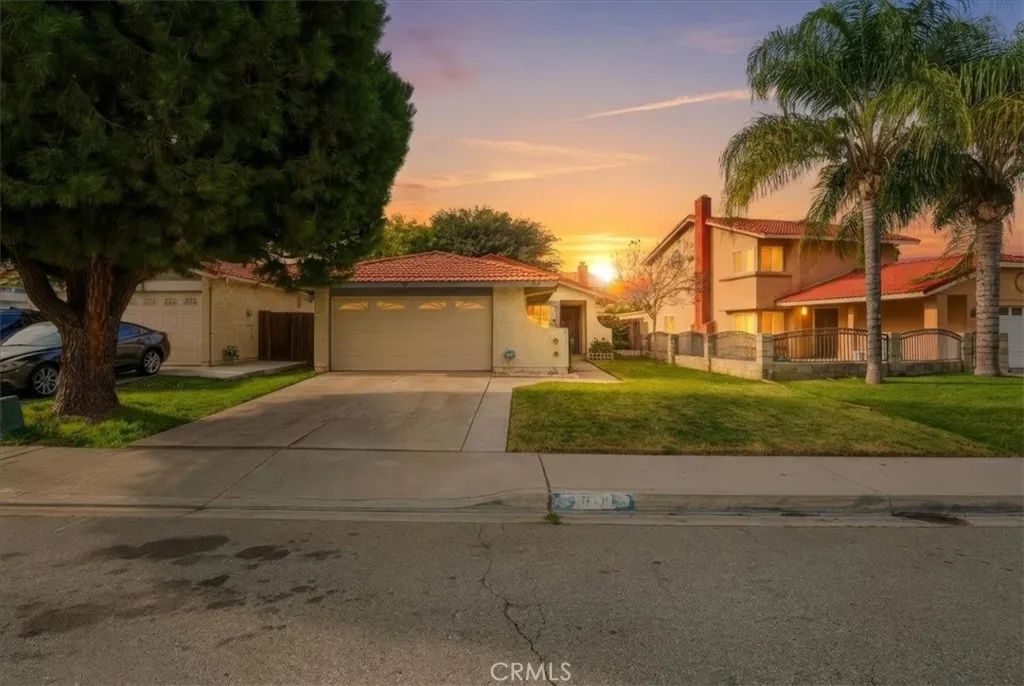 779 Atchison, Colton, CA 92324