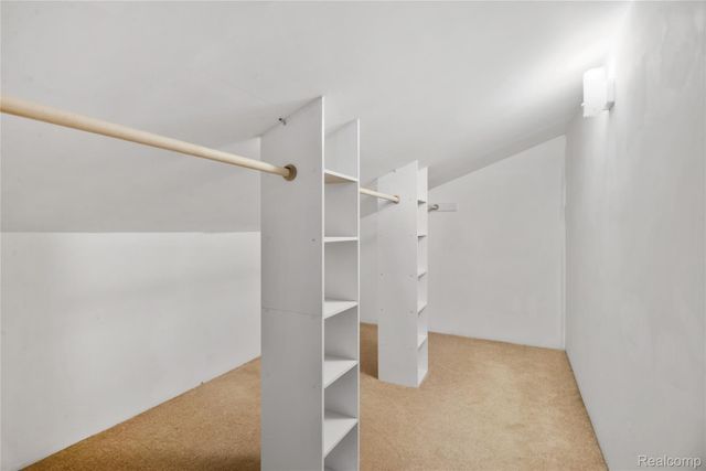 20000 Homeland Street, Roseville, MI 48066