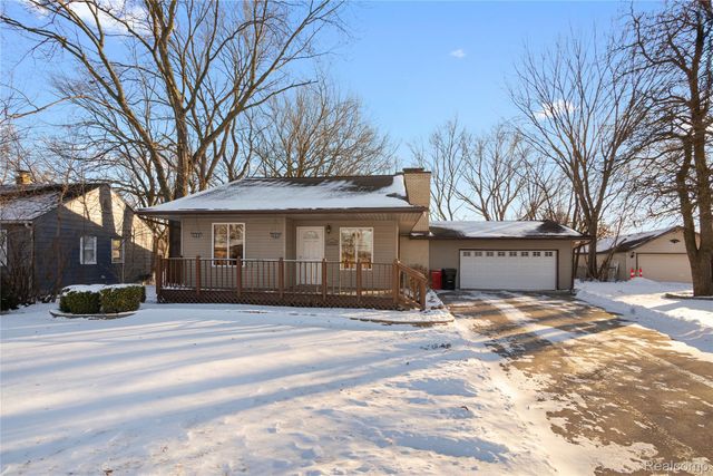 20000 Homeland Street, Roseville, MI 48066