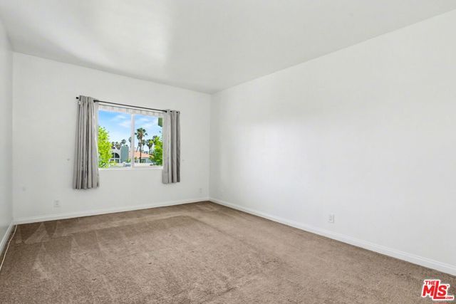 521 MONTANA Avenue 301, Santa Monica, CA 90403