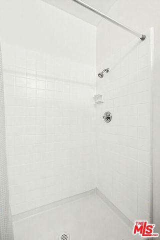 521 MONTANA Avenue 301, Santa Monica, CA 90403
