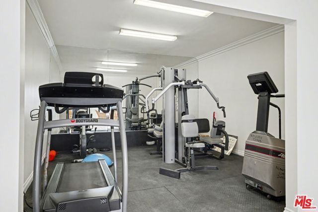 521 MONTANA Avenue 301, Santa Monica, CA 90403