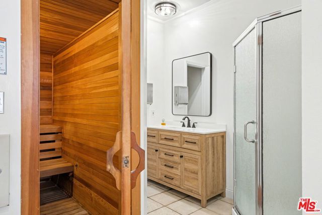 521 MONTANA Avenue 301, Santa Monica, CA 90403