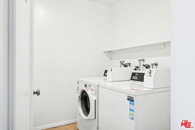 521 MONTANA Avenue 301, Santa Monica, CA 90403