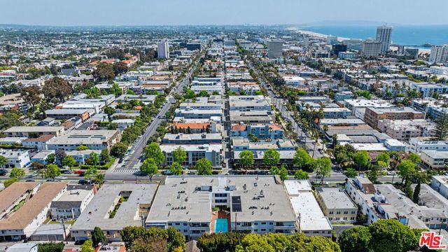 521 MONTANA Avenue 301, Santa Monica, CA 90403