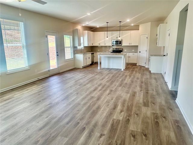 355 Rodeo Drive, Auburn, GA 30011