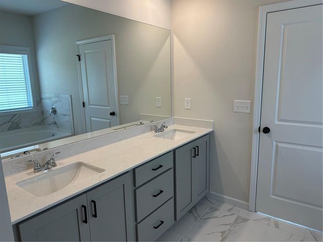 355 Rodeo Drive, Auburn, GA 30011