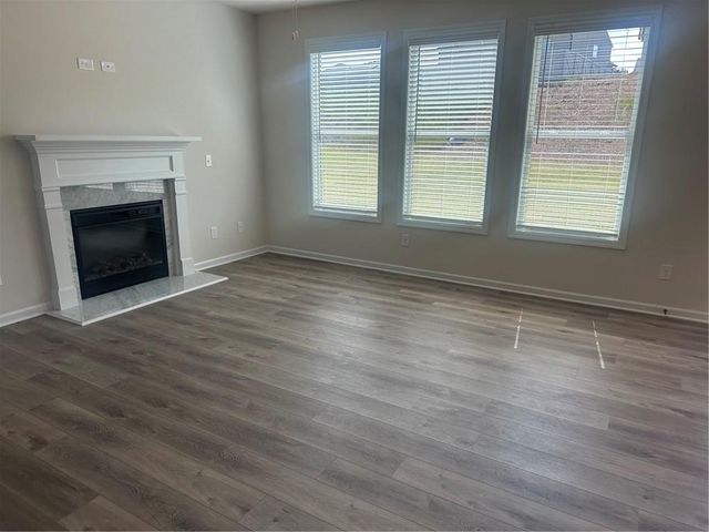 355 Rodeo Drive, Auburn, GA 30011