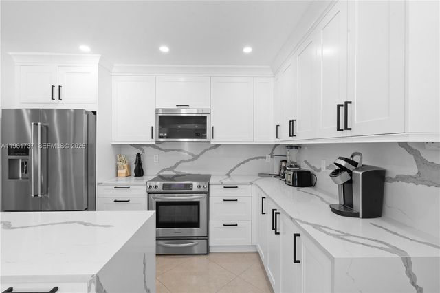 1144 Adams St, Hollywood, FL 33019