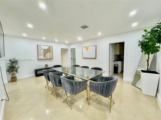 1144 Adams St, Hollywood, FL 33019