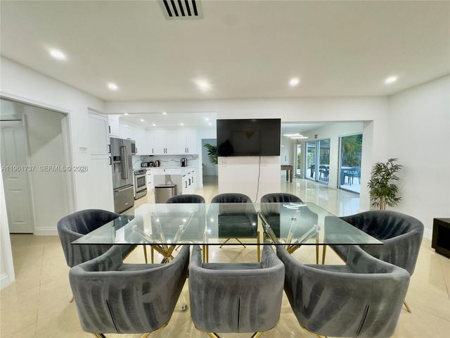 1144 Adams St, Hollywood, FL 33019