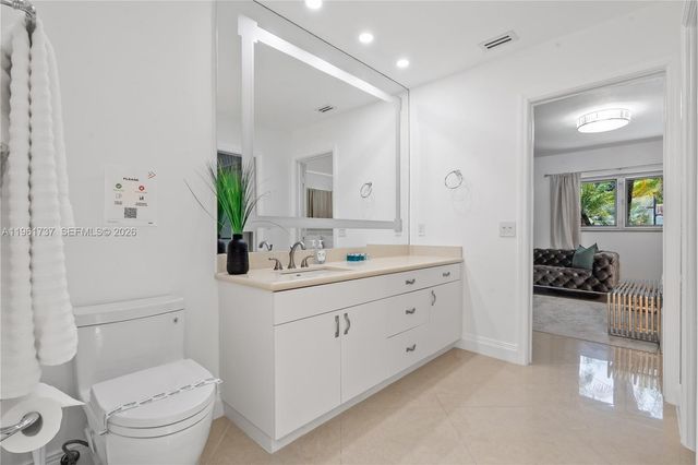 1144 Adams St, Hollywood, FL 33019