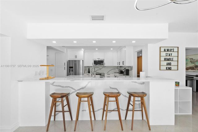 1144 Adams St, Hollywood, FL 33019