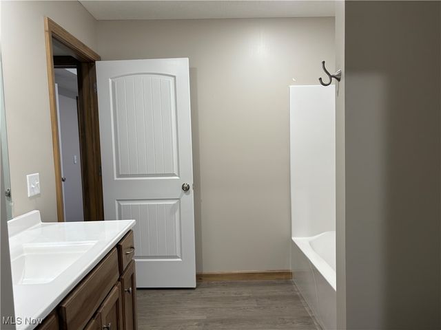 430 2nd Street NE, New Philadelphia, OH 44663