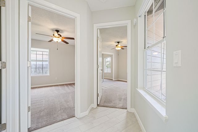 312 Oakdale Avenue, Mary Esther, FL 32569