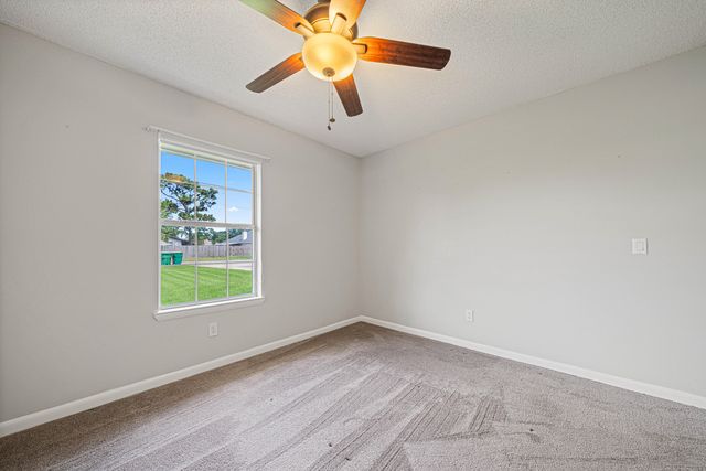 312 Oakdale Avenue, Mary Esther, FL 32569
