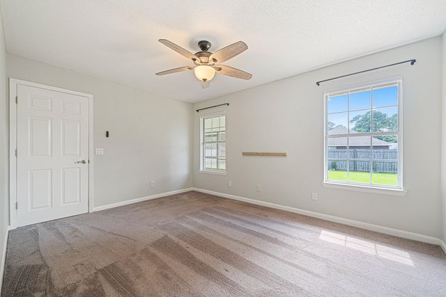 312 Oakdale Avenue, Mary Esther, FL 32569