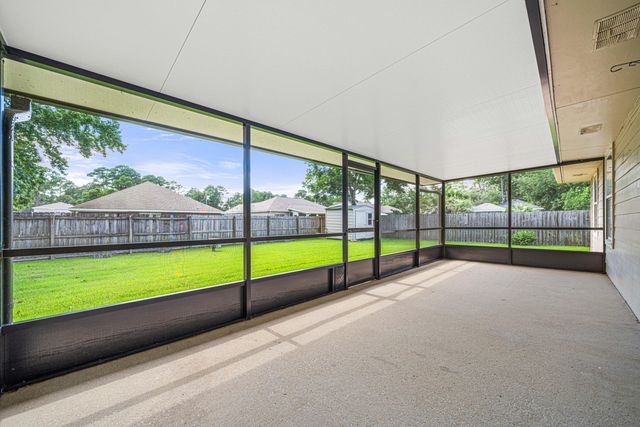 312 Oakdale Avenue, Mary Esther, FL 32569