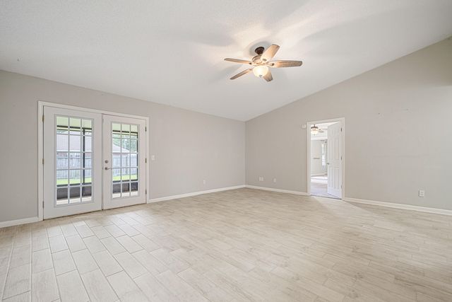 312 Oakdale Avenue, Mary Esther, FL 32569