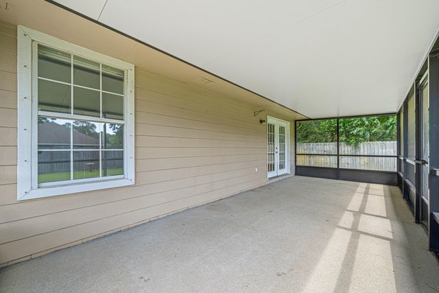 312 Oakdale Avenue, Mary Esther, FL 32569
