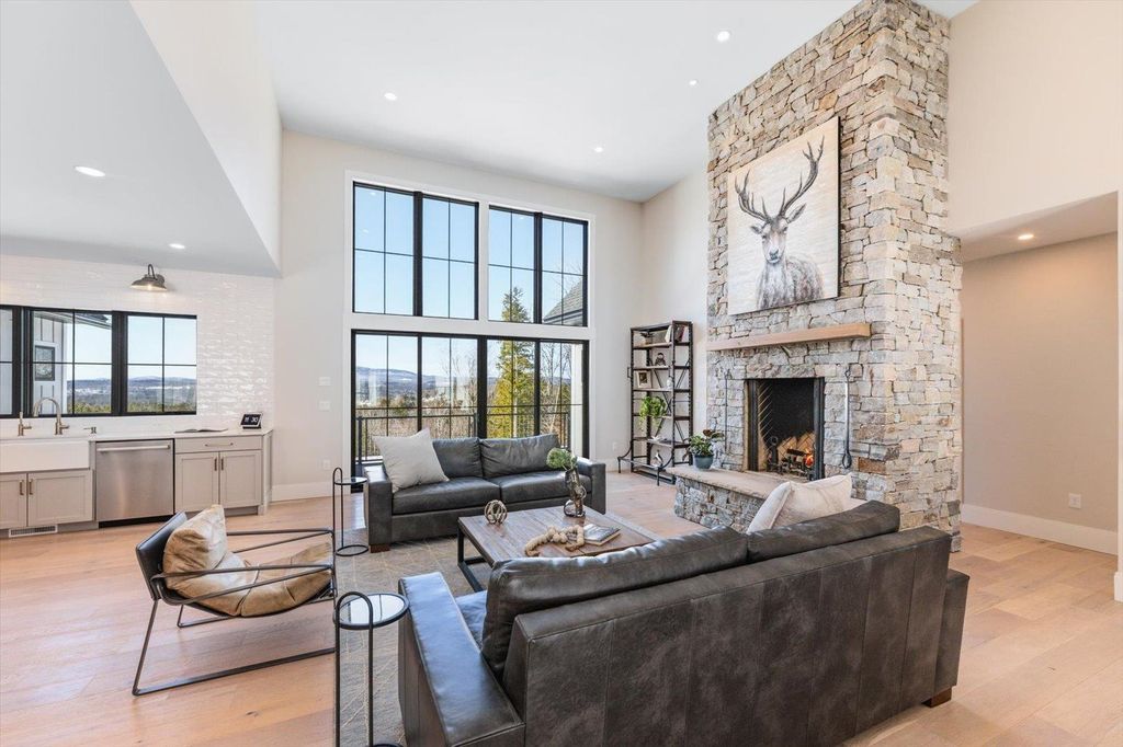 57 Cranberry Meadow Drive, Peterborough, NH 03458