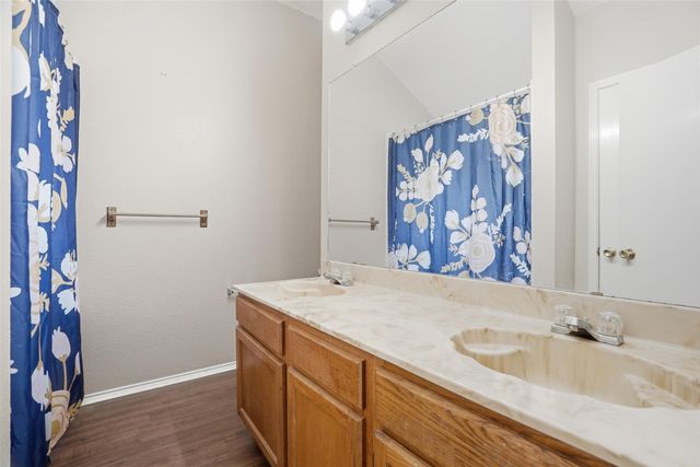 8304 Cloverglen Lane, Fort Worth, TX 76123