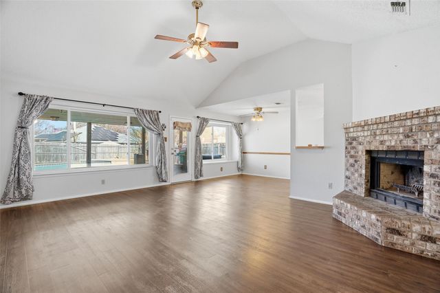 8304 Cloverglen Lane, Fort Worth, TX 76123