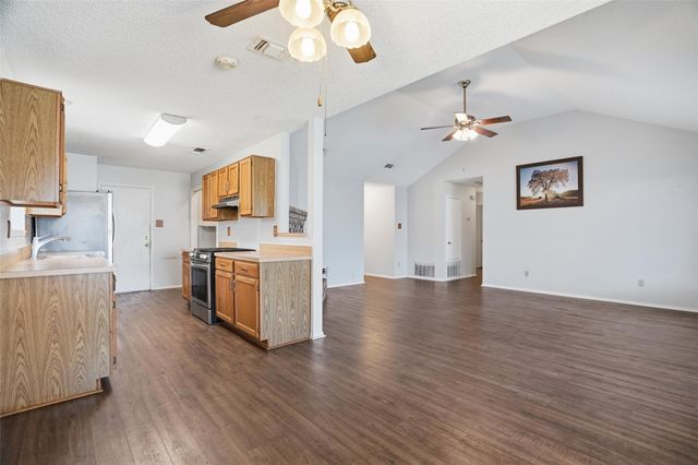 8304 Cloverglen Lane, Fort Worth, TX 76123