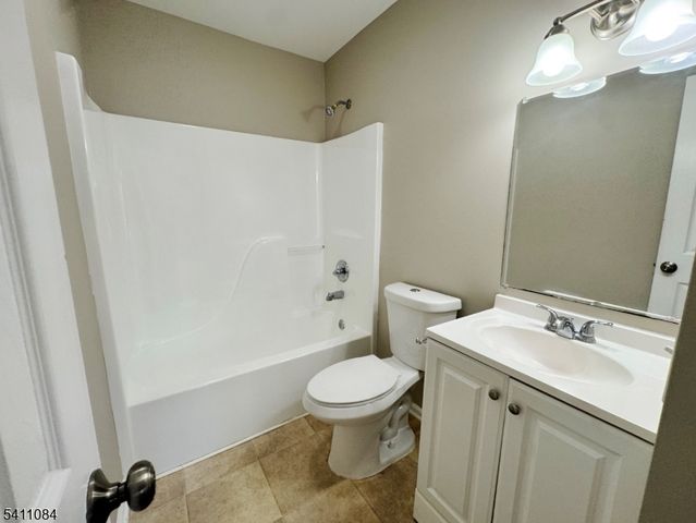 1004 Hill St, Phillipsburg Town, NJ 08865