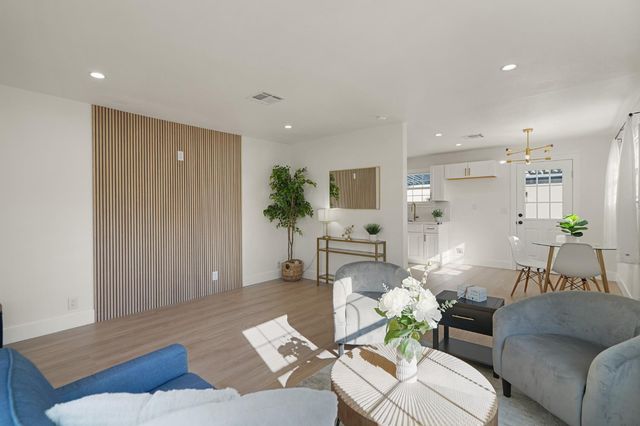 1928 S Olive Ave, Stockton, CA 95215