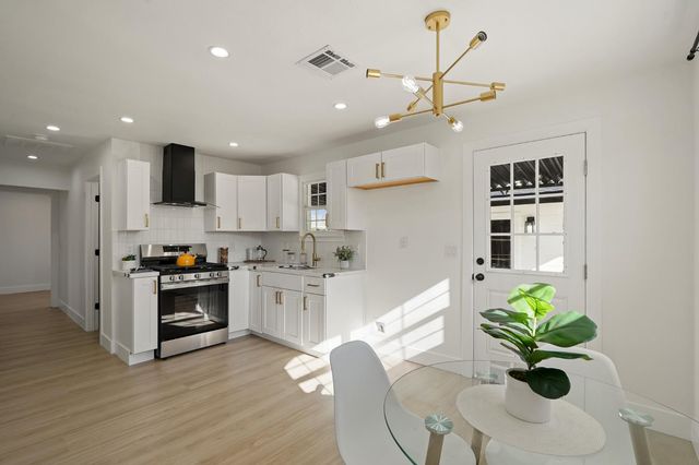 1928 S Olive Ave, Stockton, CA 95215