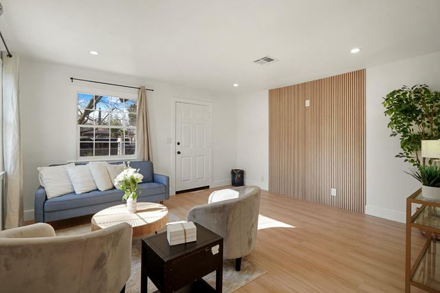 1928 S Olive Ave, Stockton, CA 95215