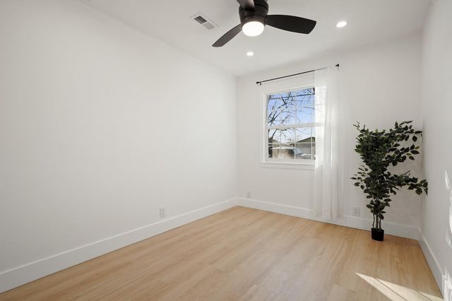 1928 S Olive Ave, Stockton, CA 95215