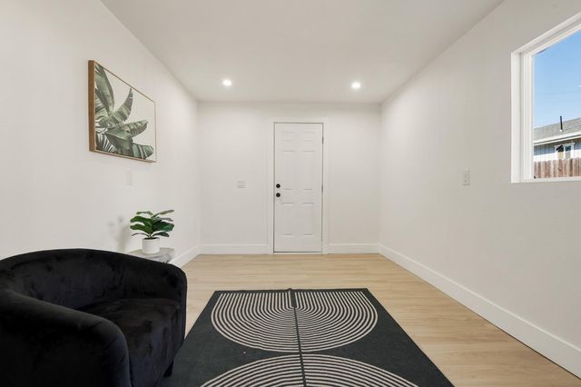 1928 S Olive Ave, Stockton, CA 95215