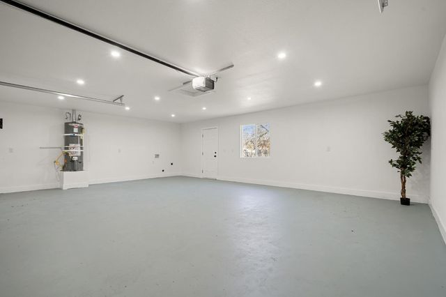 1928 S Olive Ave, Stockton, CA 95215