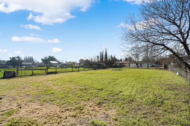 1928 S Olive Ave, Stockton, CA 95215