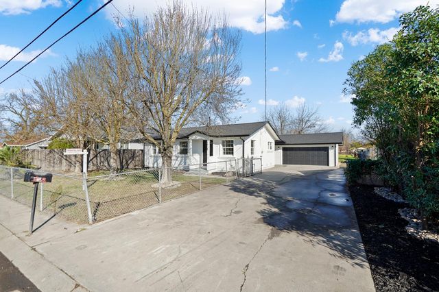 1928 S Olive Ave, Stockton, CA 95215